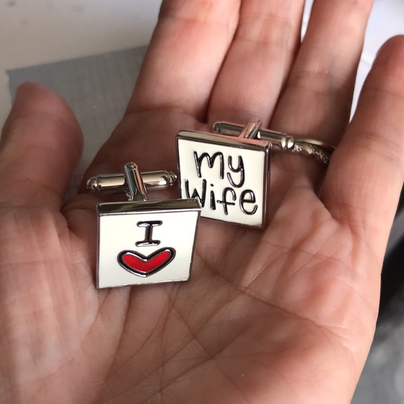 I ❤️ My Wife cufflinks , New, giftboxed - Picture 2 of 3